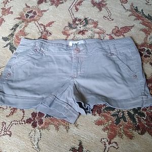 Gray shorts